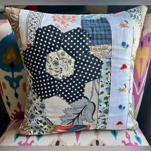 Pillow Cover - Hexie Flower - Envelope Closure